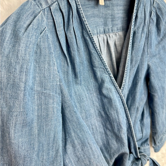Madewell Women’s BlueDenim XS Chambray Wrap Top Shirt 3/4 Sleeve V Neck - Picture 4 of 7